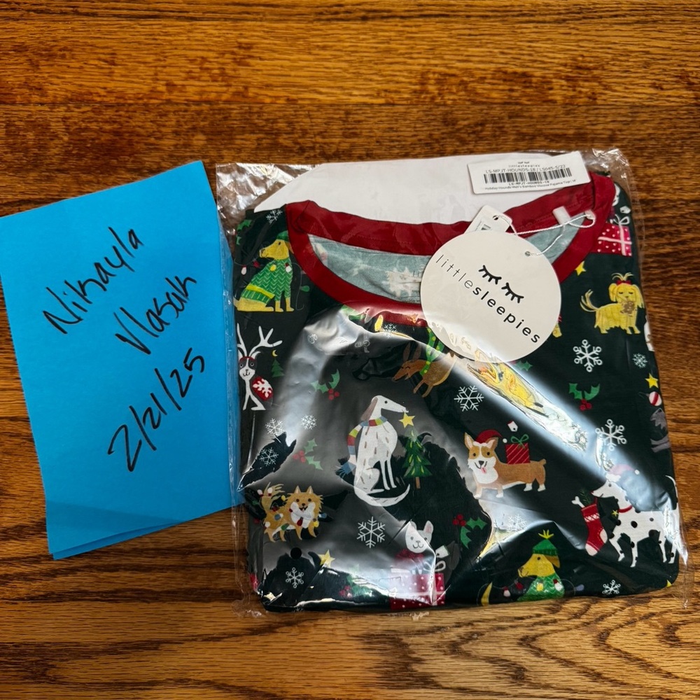 Little Sleepies holiday Hounds Men’s PJ top, Medium